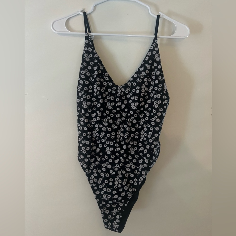 Forever 21 one piece bathing suit